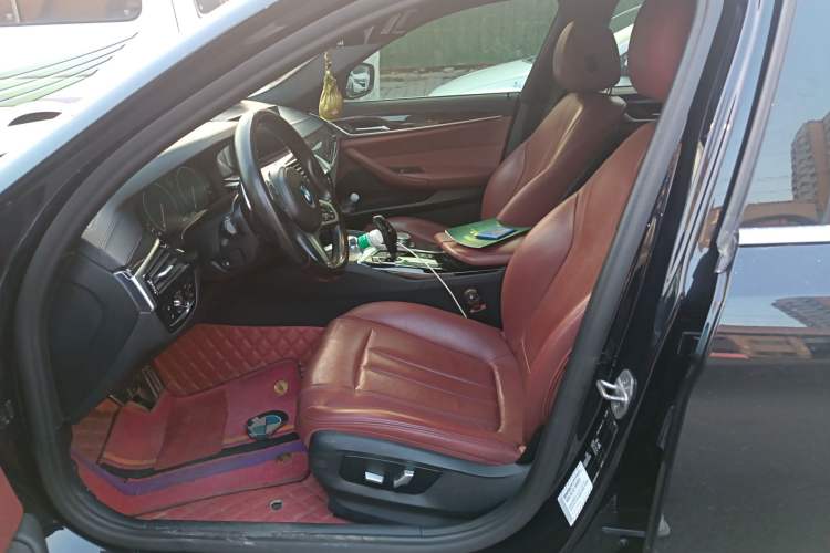 Used BMW 5 Series 2019 530Li Leading Model M Sport Package Left Front Seat