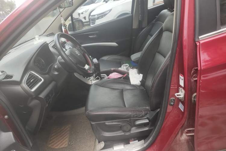 Used Suzuki S-Cross 2014 1.6L CVT Two-Wheel Drive Entry Model Left Front Seat