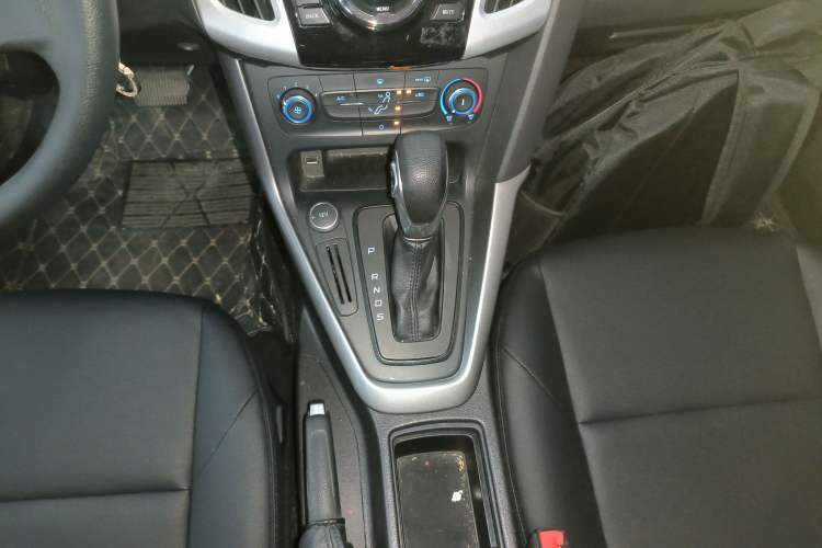 Used Ford Focus 2017 Hatchback 1.6L Automatic Comfort Plus SmartDrive Edition
