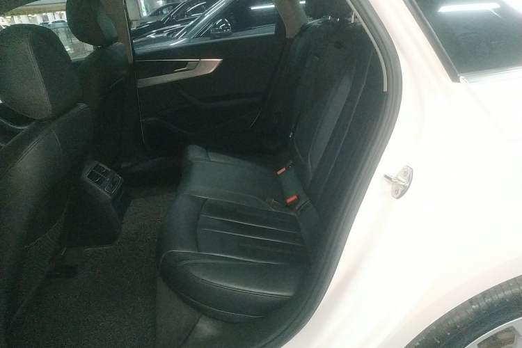 Used Audi A4L 2018 30th Anniversary Edition 40 TFSI Fashion Model