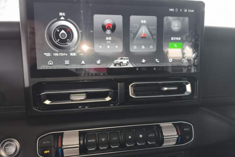 Used 212 T01 2024 2.0T Mechanic