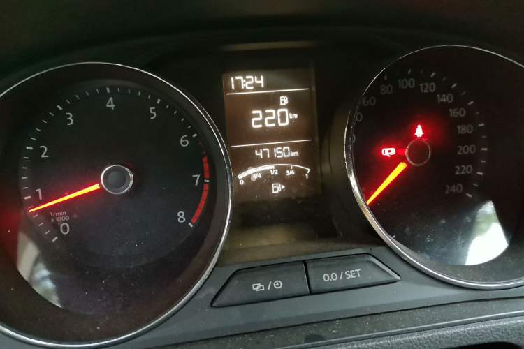 Used Volkswagen Gran Lavida 2015 1.6L Manual Comfort Edition