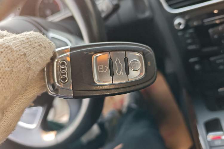 Used Audi A4L 2013 35 TFSI Automatic Comfort Model
