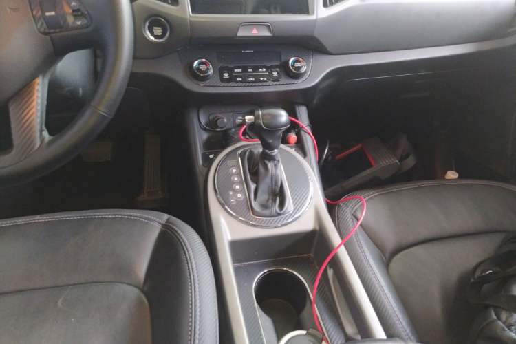 Used Kia Sportage R 2015 2.0L Automatic Two-Wheel Drive DLX Model
