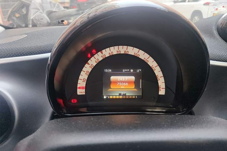 Used smart forfour 2016 1.0L 52 kW Passion Edition