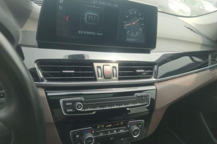 Used BMW X1 2021 sDrive25Li Leading Model Audio And AC Panel