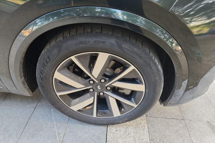 Used Li Auto L8 2023 Pro Model