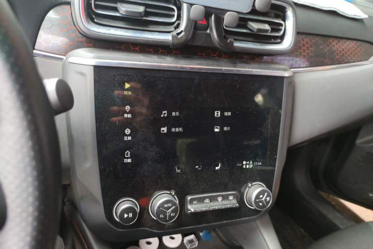 Used Lynk & Co 03 2018 1.5TD DCT Sport Edition China V Standard Audio And AC Panel