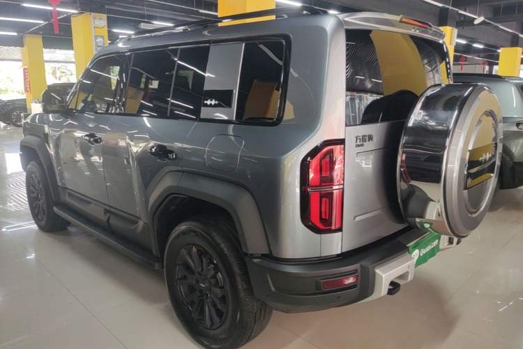 Used Formula Leopard 5 2023 Explore Edition Rear Left 45 Deg