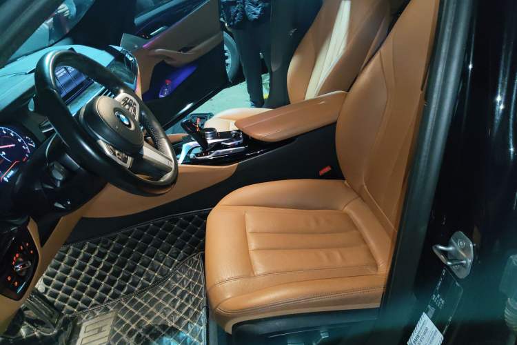 Used BMW 5 Series 2019 530Li Leading Model M Sport Package
