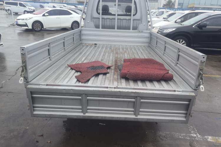 Used Kuayue Kuayue Wang X3 2021 1.6L Standard Version Double Cab with Dual Rear Wheels 2710mm Cargo Bed DAM16KR