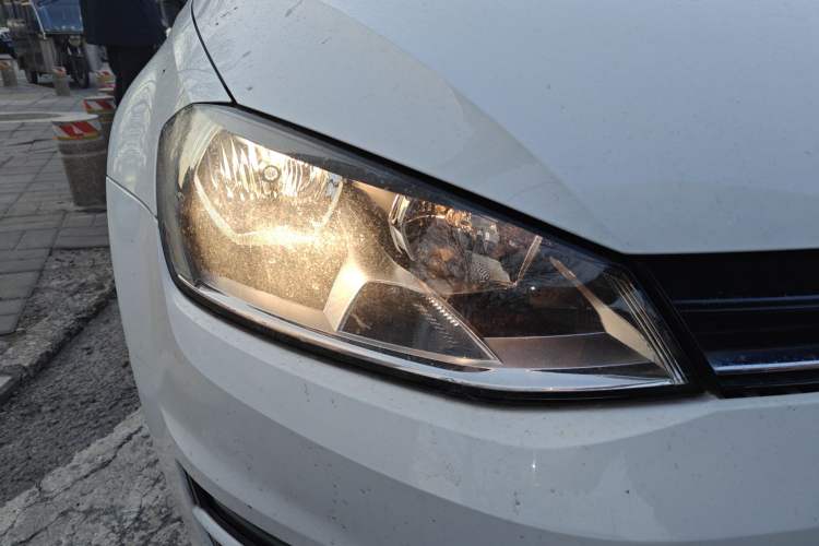 Used Volkswagen Golf 2015 1.4TSI Automatic Luxury Model
