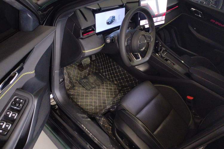 Used Lynk & Co 03 2025 1.5TD DCT Champion Edition Pro Driver Seat