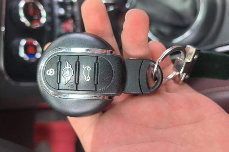 Used MINI Clubman 2018 1.5T COOPER Artist Vehicle Key