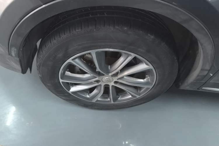 Used Geely Auto Emgrand X7 Sport 2018 1.8TD Automatic Two-Wheel Drive Smart Connect 4G Internet Edition