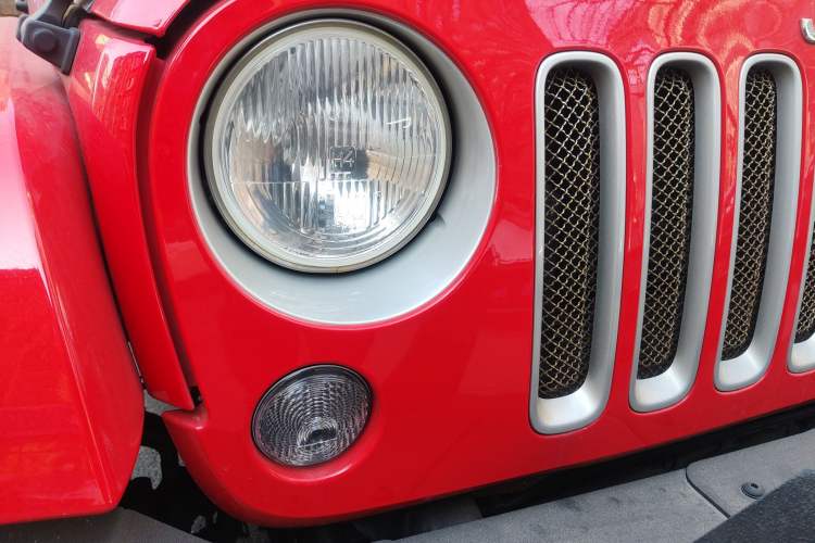 Used Jeep Wrangler 2017 3.0L Sahara Four-Door Comfort Edition
