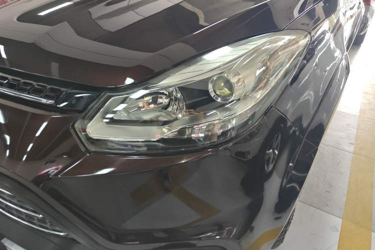 Used JMC Yusheng S350 2016 2.0T Automatic All-Wheel Drive Gasoline Luxury Edition 5 Seats Left Front Headlight