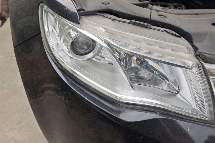 Used Geely Auto Emgrand X7 Sport 2016 2.0L Manual Smart Connect Version
