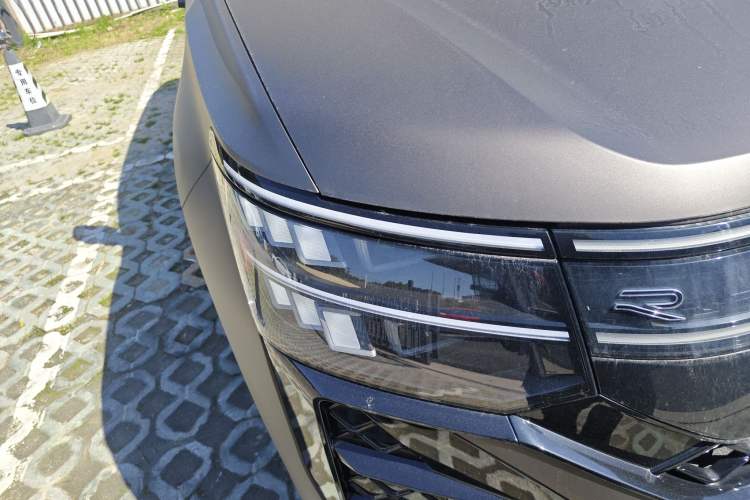 Used Volkswagen Teramont 2025 Tiguan Pro 450TSI Four-Wheel Drive Summit Edition Right Front Headlight