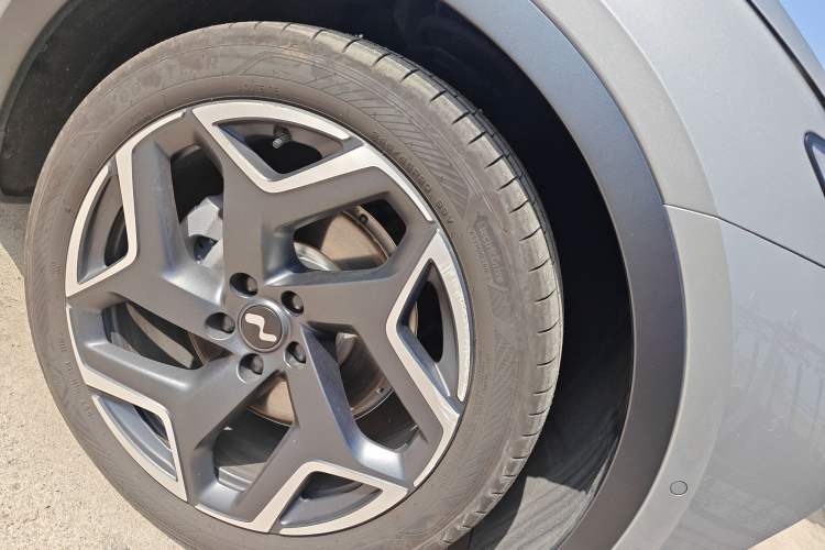 Used ONVO L60 2024 60 kWh All-Wheel Drive