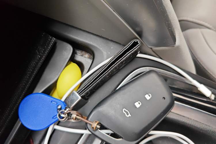 Used Baojun RS-5 2019 1.5T CVT Intelligent Driving Flagship Edition China V Emission Standard Vehicle Key