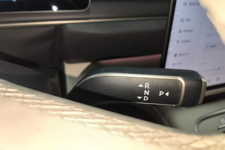 Used Nio ES6 2025 75 kWh Gear Lever
