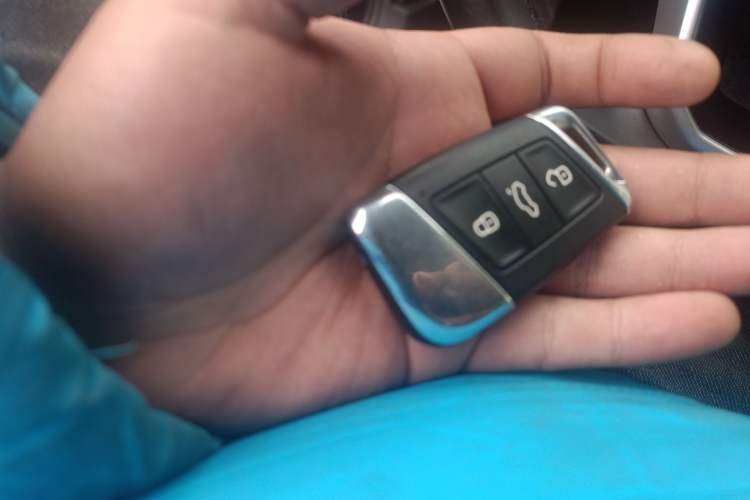 Used Volkswagen Passat 2022 330TSI Elite Edition Vehicle Key