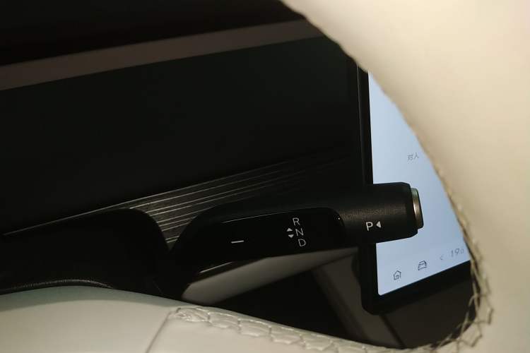 Used ONVO L60 2024 60 kWh Rear-Drive Version
