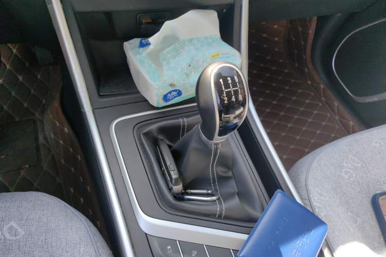 Used Geely Auto Vision X6 2018 1.8L Manual 4G Connect Luxury Edition Gear Lever