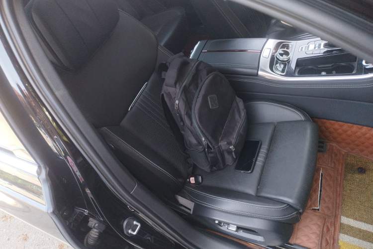 Used Hongqi H9 2020 2.0T Smart Connect Flagship Edition
