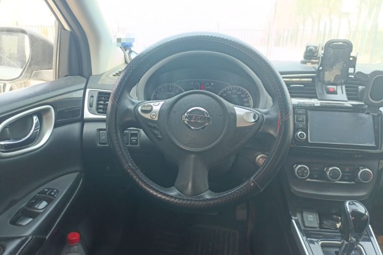 Used Nissan Sylphy 2018 1.6XV CVT Deluxe Edition Steering Wheel