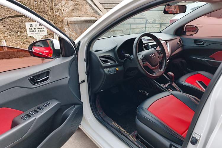 Used Hyundai Verna (new generation) 2016 1.4L Automatic Sport Edition
