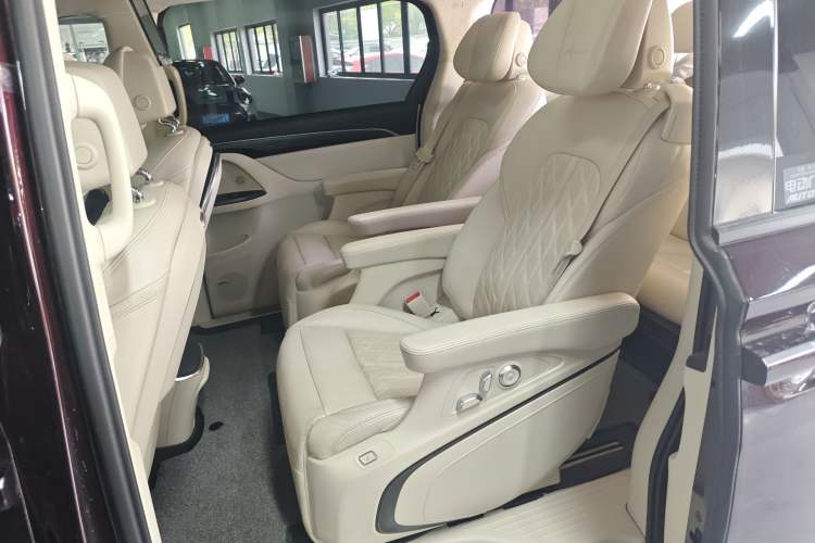 Used Buick GL8 2020 Avenir Avia 7-Seater Deluxe Edition Left Rear Seat