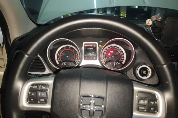 Used Dodge Journey 2013 2.4L Two-Wheel Drive Luxury Version Instrument Cluster