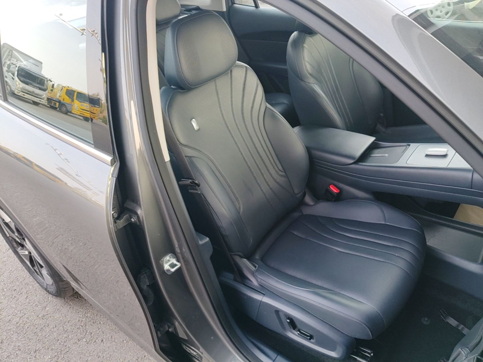 Geely Galaxy E5 2026 Model 610km Exploration+ Edition — снимка 19