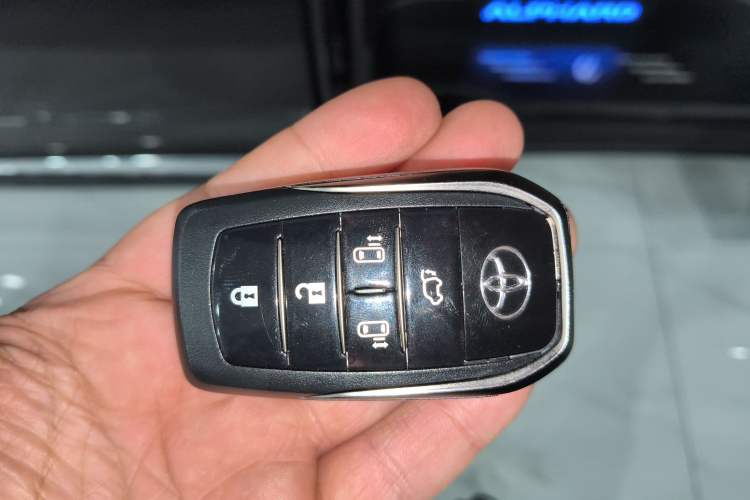 Used Toyota Alphard 2021 Dual-Engine 2.5L Prestige Edition Interior 1