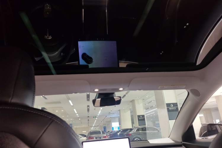 Used Tesla Model 3 2020 Long-Range Rear-Wheel-Drive Version
