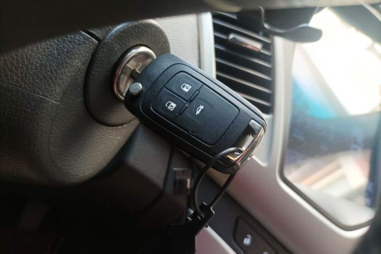 Used Chevrolet Cruze 2011 1.6L SE MT Transformers Edition