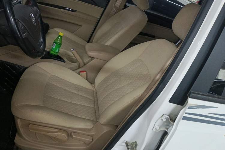 Used Baojun 730 2016 1.5L Manual Value Edition 7 Seats China V Emission Standard