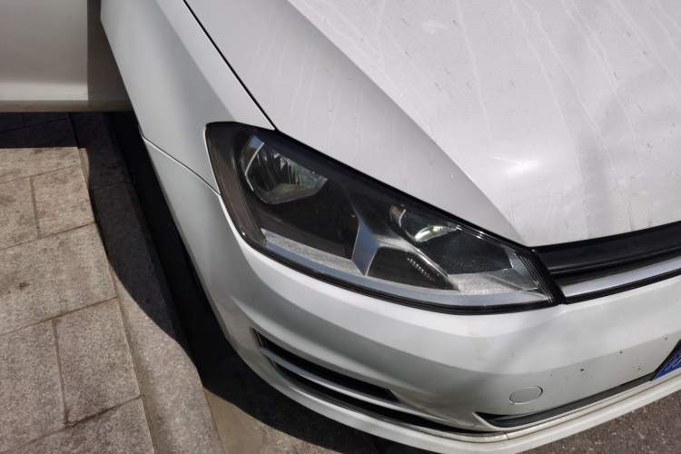 Used Volkswagen Golf 2015 1.6L Automatic Fashion Model Right Front Headlight