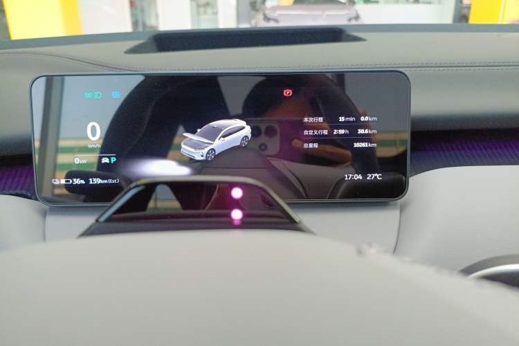 Used Nio ET5T 2025 75 kWh Touring Instrument Cluster