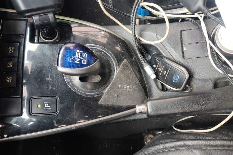 Used Toyota Corolla 2016 Dual-Engine 1.8L E-CVT Elite Edition