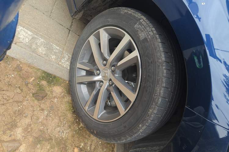 Used Honda Civic 2025 240TURBO CVT Smart & Fun Plus Right Front Wheel Hub