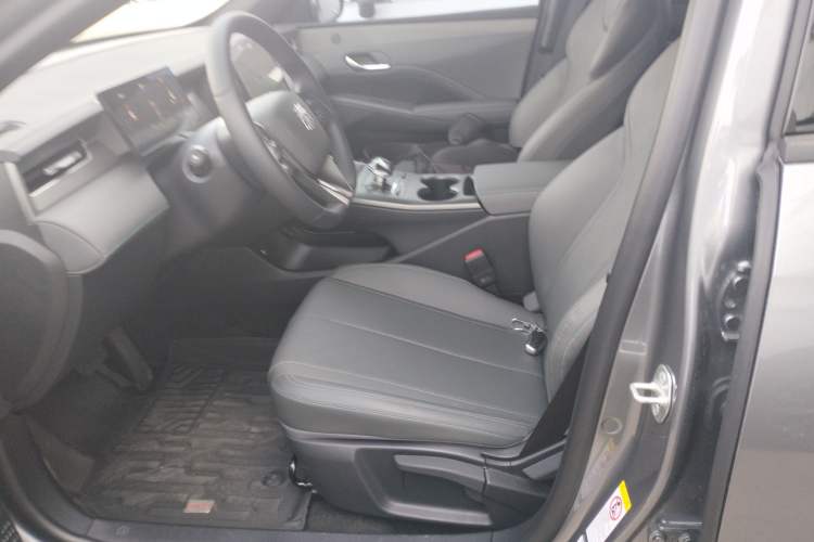 Used BYD Qin PLUS 2025 DM-i Smart Drive 55KM Leading Model