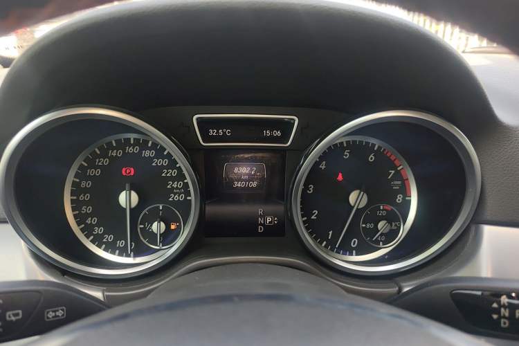 Used Mercedes-Benz M-Class 2014 ML 320 4MATIC
