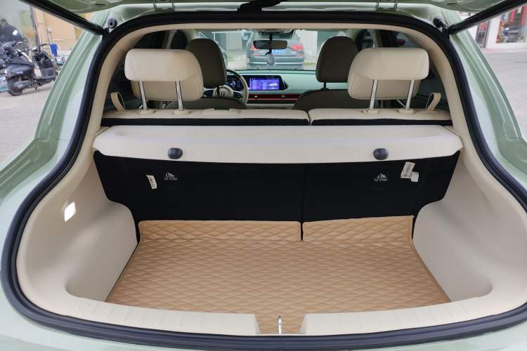 Used ORA Good Cat 2023 401 km Standard Range Prestige Version Lithium Iron Phosphate