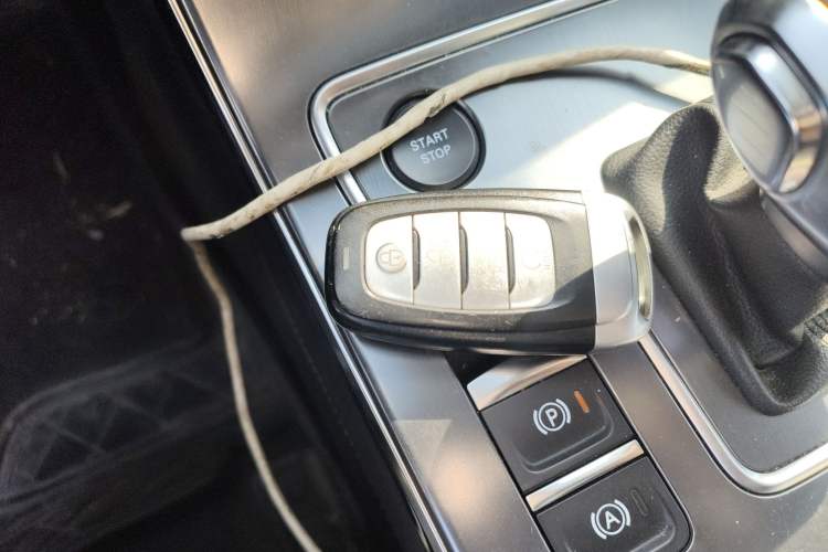 Used Hongqi H5 2022 Classic Model 1.8T Automatic Smart Connect Flagship Edition