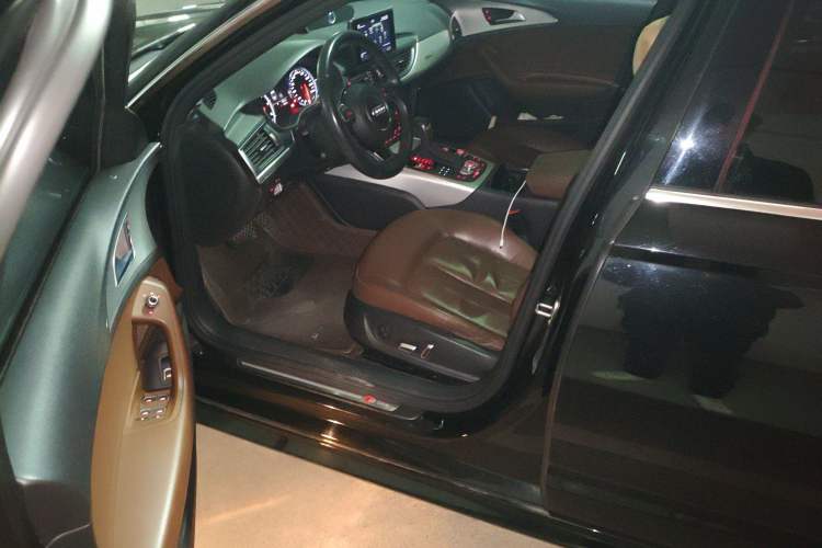 Used Audi A6L 2018 30th Anniversary Edition 45 TFSI quattro Sport model
