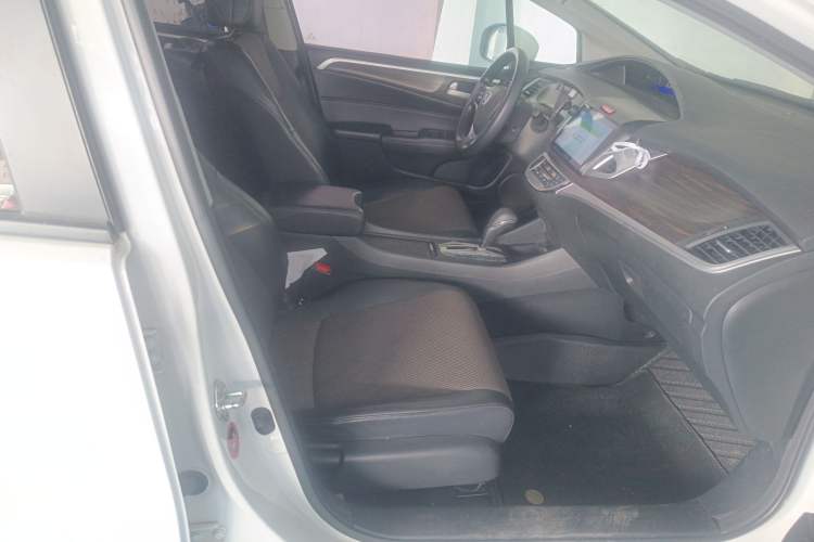 Used Honda Jade 2020 1.8L automatic Comfort version
