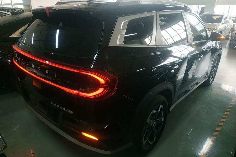 Used Hyundai ix35 2023 Musso 2.0L Deluxe Edition DLX
